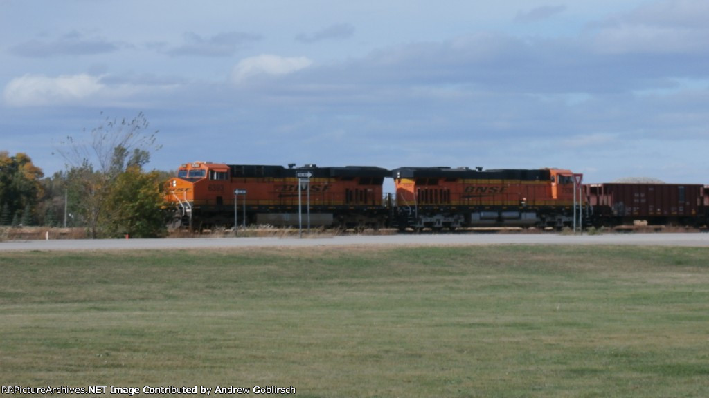 BNSF 6393 + 7539